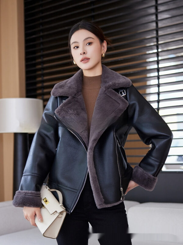 Fur Integrated Women's Mid-length Lamb Coat - Image 5