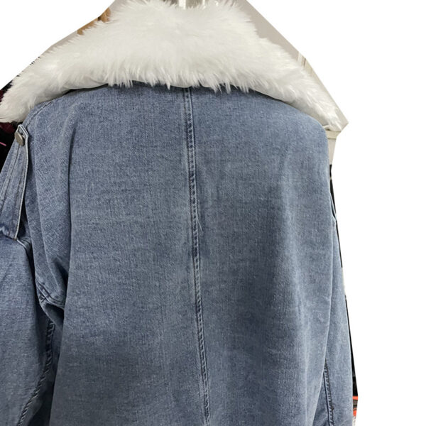 Washed White Short Denim Fur Integrated Jacket - Image 4