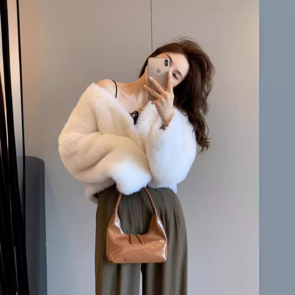 Women's V-neck Korean-style Fur Coat - Image 8